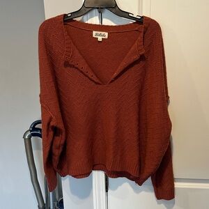 Listicle Women's V-Neck Sweater in Rust